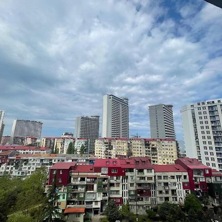 "Студия 24" - Посуточно И Помесячно Batumi Exterior photo